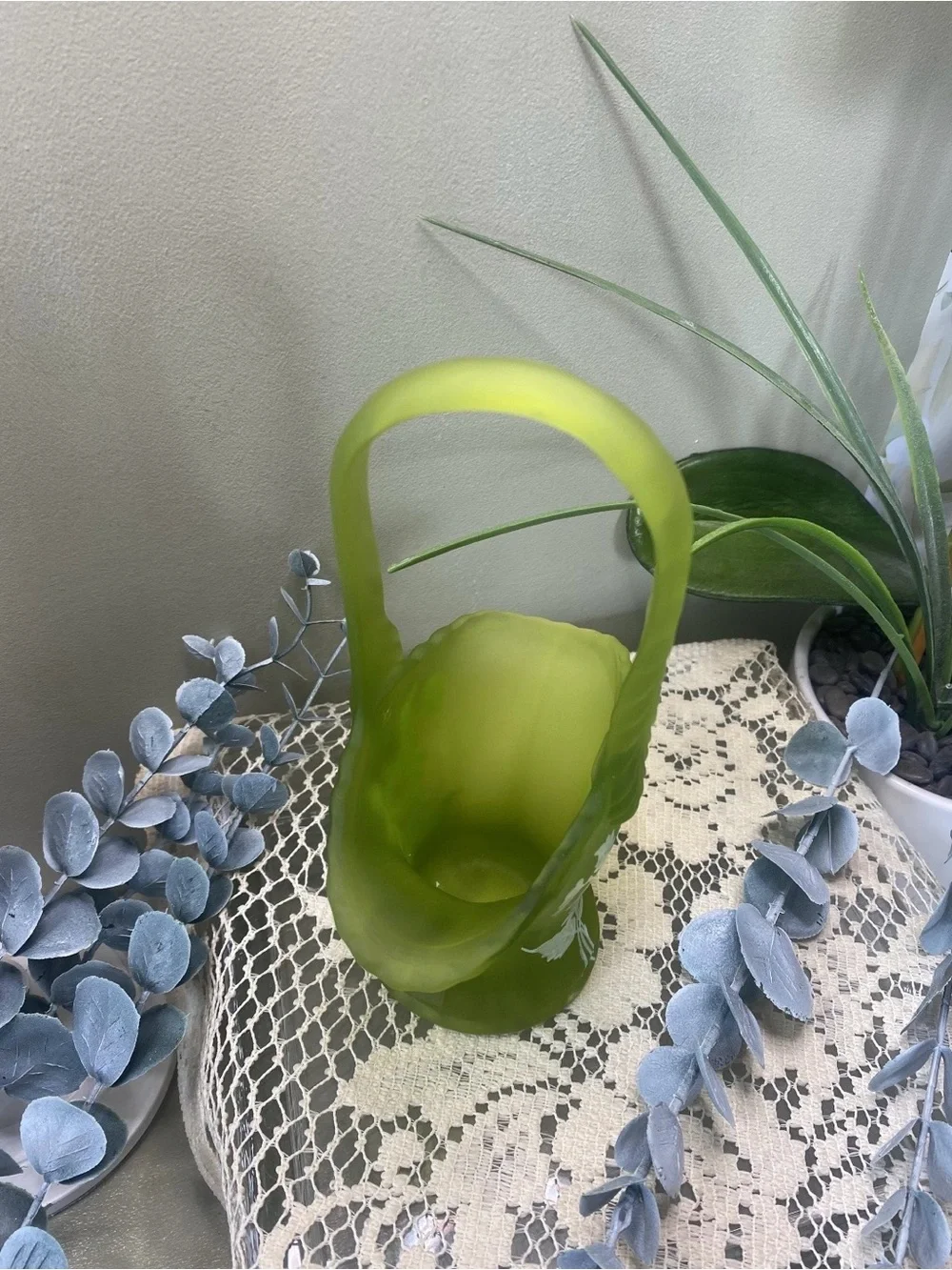 🌼 Vintage Westmoreland Green Satin Glass Basket 🌼